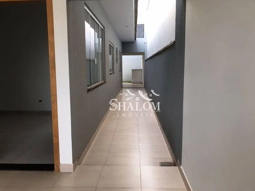 Casa com 3 quartos à venda, 150m2 em Jardim Colina Verde, Maringa - PR - imagem 4 Foto 4 de Casa com 3 quartos à venda, 150m2 em Jardim Colina Verde, Maringa - PR