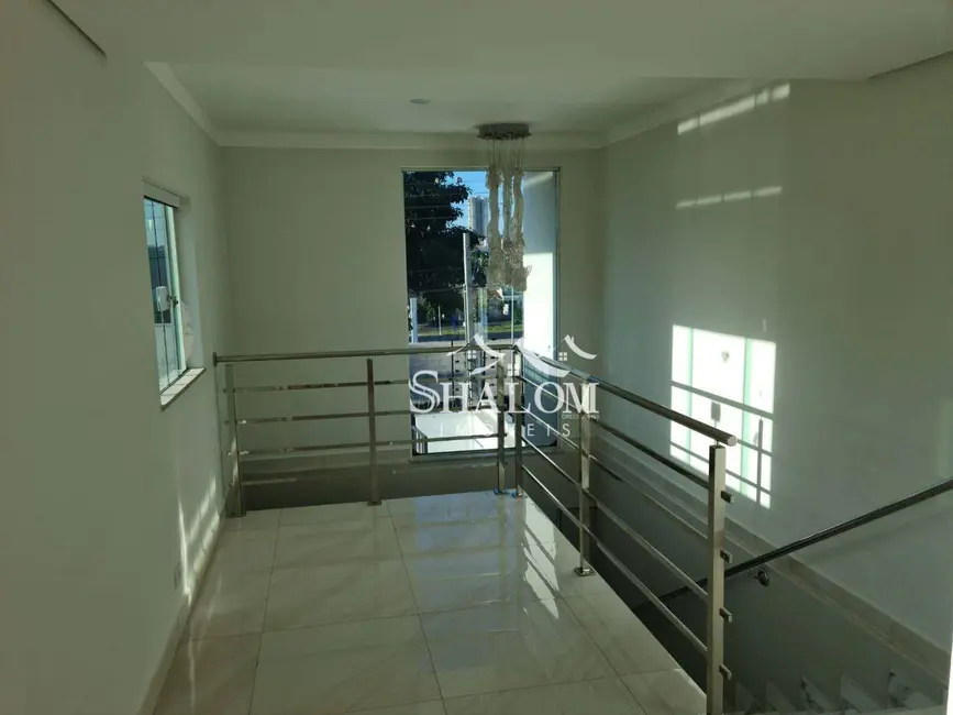 Casa com 3 quartos à venda, 150m2 em Jardim Ipanema, Maringa - PR - imagem 4 Foto 4 de Casa com 3 quartos à venda, 150m2 em Jardim Ipanema, Maringa - PR