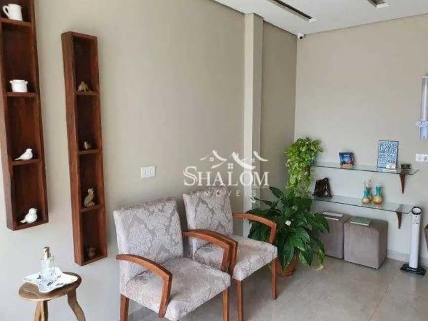 Foto 4 de Sobrado com 4 quartos à venda, 372m2 em Zona VI, Umuarama - PR