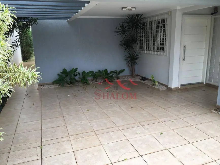 Casa com 3 quartos à venda, 300m2 em Jardim Aclimação, Maringa - PR - imagem 2 Foto 2 de Casa com 3 quartos à venda, 300m2 em Jardim Aclimação, Maringa - PR