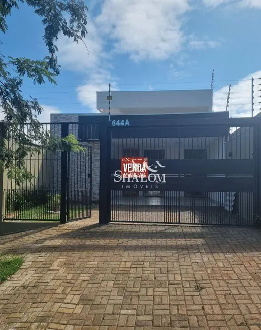 Casa com 3 quartos à venda, 200m2 em Jardim Espanha, Maringa - PR - imagem 3 Foto 3 de Casa com 3 quartos à venda, 200m2 em Jardim Espanha, Maringa - PR