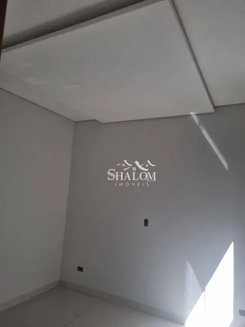 Casa com 3 quartos à venda, 200m2 em Jardim Espanha, Maringa - PR - imagem 6 Foto 6 de Casa com 3 quartos à venda, 200m2 em Jardim Espanha, Maringa - PR