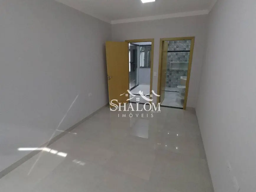 Casa com 3 quartos à venda, 175m2 em Parque das Grevíleas, Maringa - PR - imagem 6 Foto 6 de Casa com 3 quartos à venda, 175m2 em Parque das Grevíleas, Maringa - PR