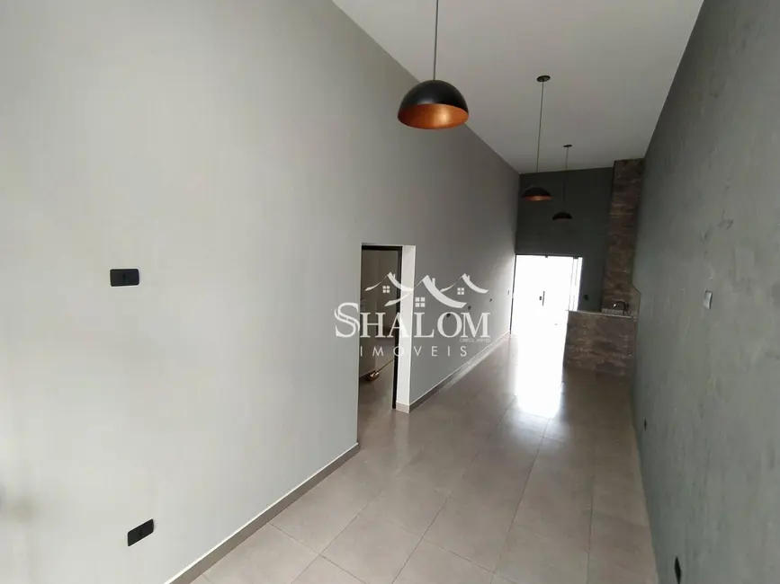 Casa com 2 quartos à venda, 150m2 em Marialva - PR - imagem 5 Foto 5 de Casa com 2 quartos à venda, 150m2 em Marialva - PR