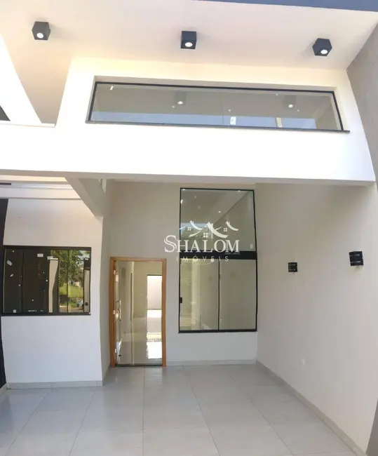 Casa com 3 quartos à venda, 150m2 em Jardim Monte Rei, Maringa - PR - imagem 4 Foto 4 de Casa com 3 quartos à venda, 150m2 em Jardim Monte Rei, Maringa - PR