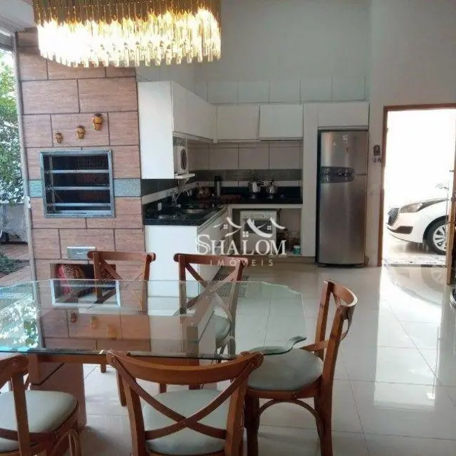Foto 3 de Casa com 3 quartos à venda, 110m2 em Parque Lagoa Dourada, Maringa - PR