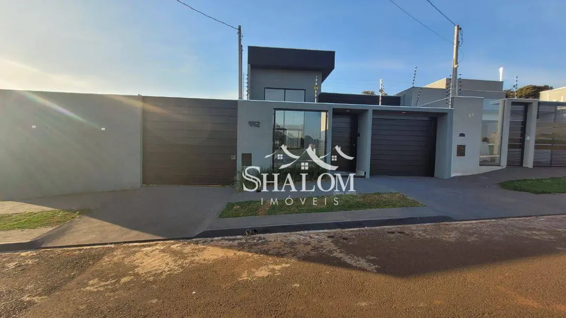 Casa com 3 quartos à venda, 200m2 em Maringa - PR - imagem 3 Foto 3 de Casa com 3 quartos à venda, 200m2 em Maringa - PR