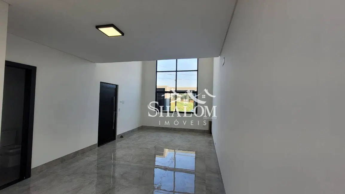 Casa com 3 quartos à venda, 200m2 em Maringa - PR - imagem 9 Foto 9 de Casa com 3 quartos à venda, 200m2 em Maringa - PR