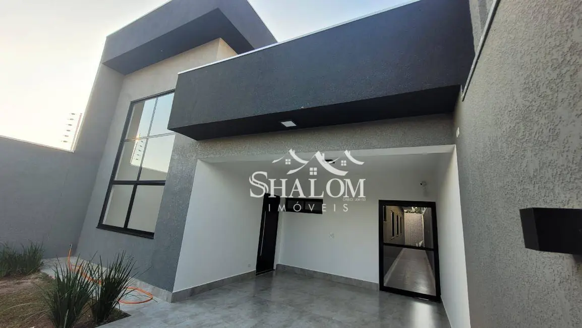 Casa com 3 quartos à venda, 200m2 em Maringa - PR - imagem 4 Foto 4 de Casa com 3 quartos à venda, 200m2 em Maringa - PR