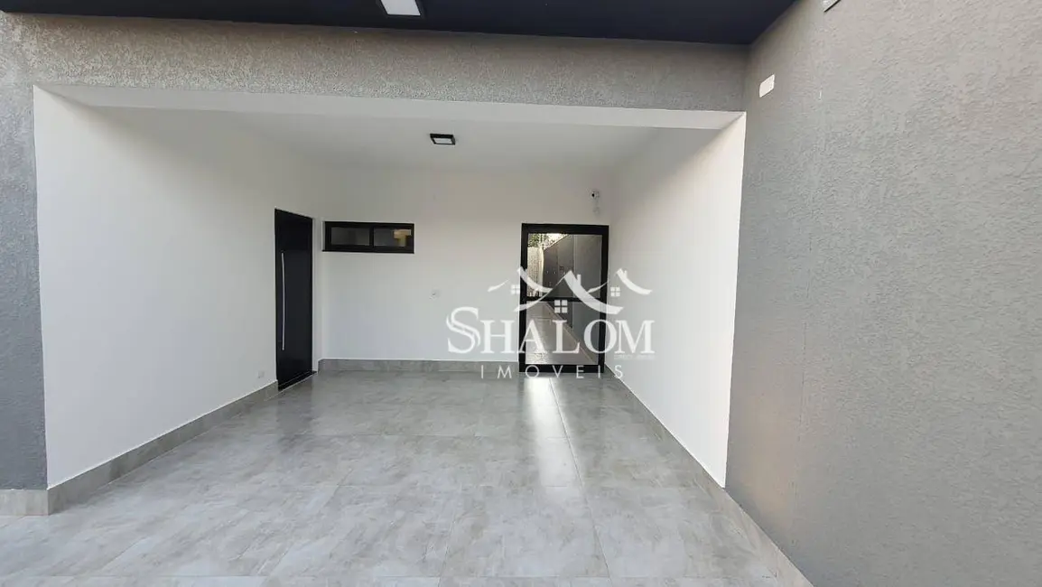 Casa com 3 quartos à venda, 200m2 em Maringa - PR - imagem 7 Foto 7 de Casa com 3 quartos à venda, 200m2 em Maringa - PR