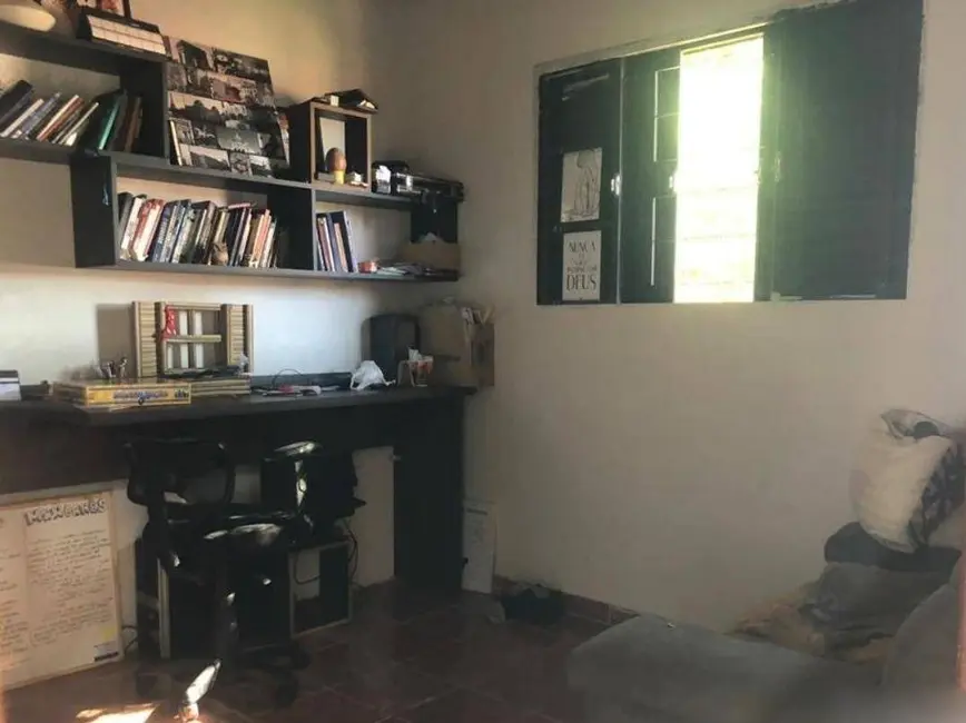 Chácara com 1 quarto à venda, 4000m2 em Conjunto Floresta, Sarandi - PR - imagem 9 Foto 9 de Chácara com 1 quarto à venda, 4000m2 em Conjunto Floresta, Sarandi - PR