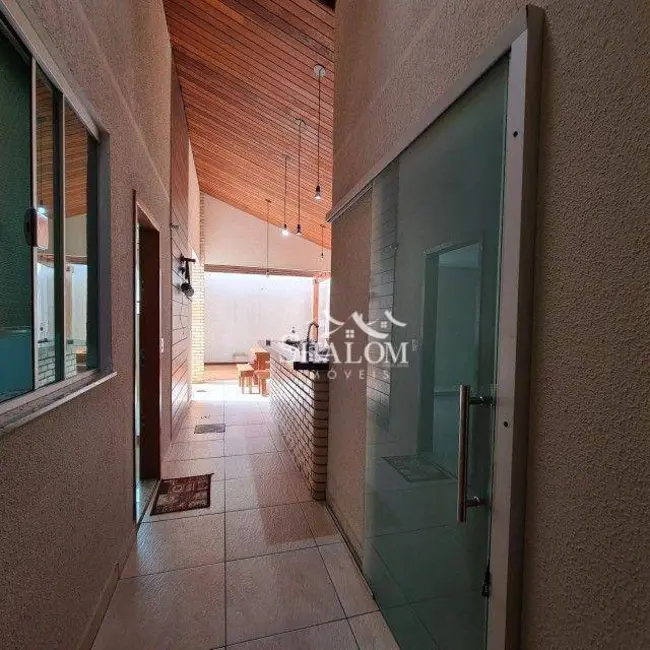 Casa com 3 quartos à venda, 315m2 em Conjunto Residencial Branca Vieira, Maringa - PR - imagem 7 Foto 7 de Casa com 3 quartos à venda, 315m2 em Conjunto Residencial Branca Vieira, Maringa - PR