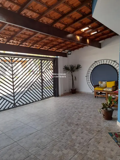 Foto 3 de Casa com 3 quartos à venda, 132m2 em Medeiros, Jundiai - SP