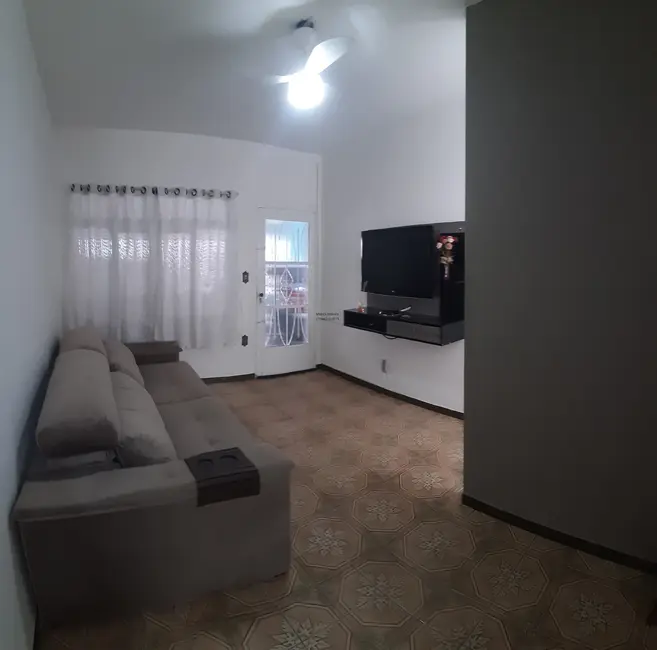 Casa com 2 quartos à venda, 147m2 em Jardim Guanabara, Jundiai - SP - imagem 3 Foto 3 de Casa com 2 quartos à venda, 147m2 em Jardim Guanabara, Jundiai - SP