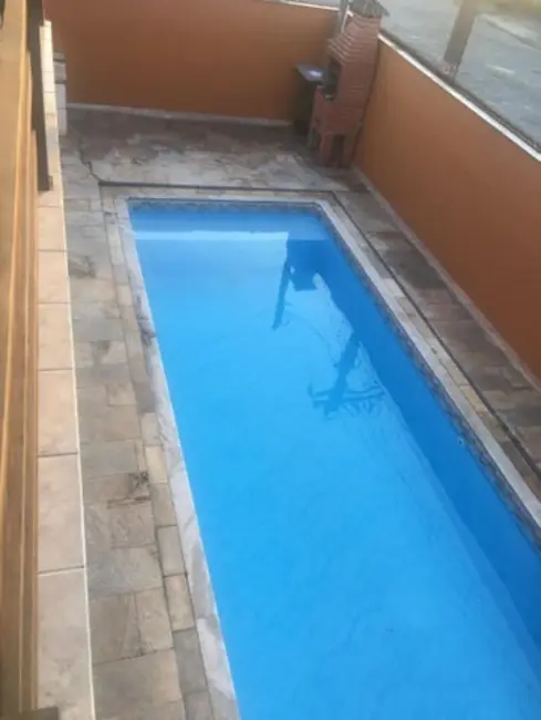 Foto 4 de Casa com 2 quartos à venda, 180m2 em Jardim Brasil, Caraguatatuba - SP