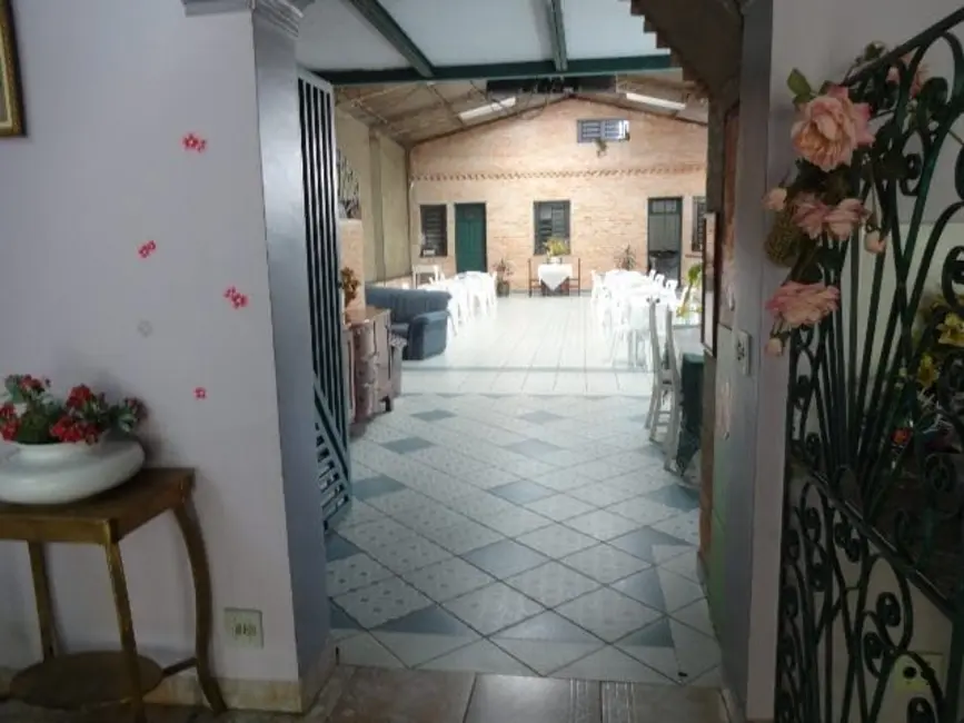 Sala Comercial à venda, 254m2 em Vila Arens II, Jundiai - SP - imagem 4 Foto 4 de Sala Comercial à venda, 254m2 em Vila Arens II, Jundiai - SP