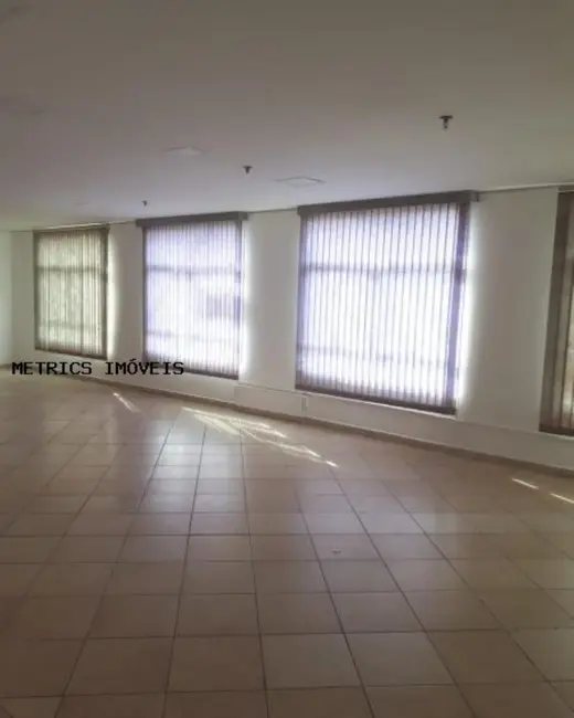 Foto 3 de Sala Comercial à venda e para alugar, 64m2 em Vila Vianelo, Jundiai - SP