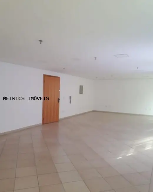 Foto 6 de Sala Comercial à venda e para alugar, 64m2 em Vila Vianelo, Jundiai - SP