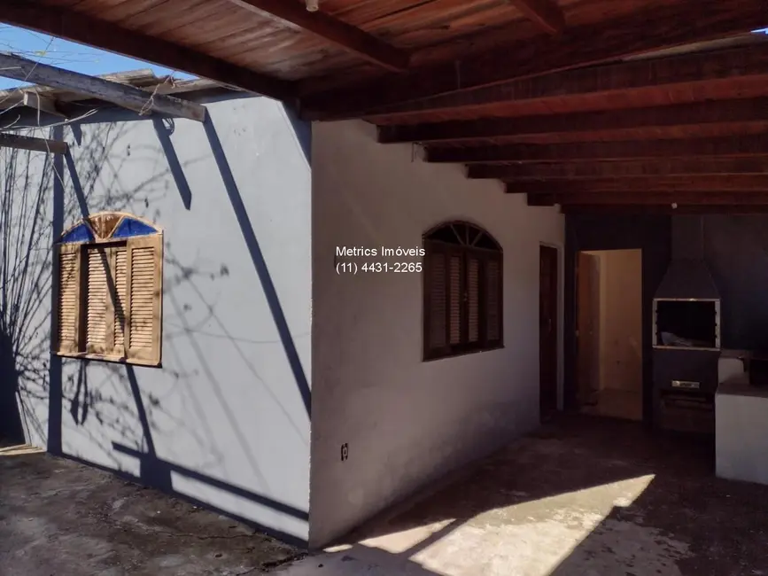 Foto 2 de Casa com 2 quartos à venda, 150m2 em Jarinu - SP