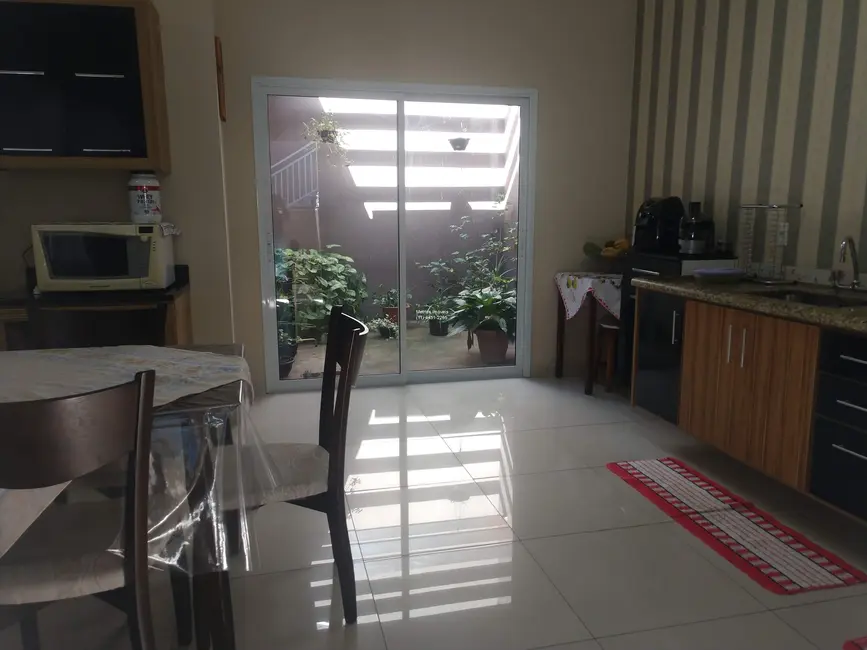 Casa com 3 quartos à venda, 280m2 em Jardim Tarumã, Jundiai - SP - imagem 5 Foto 5 de Casa com 3 quartos à venda, 280m2 em Jardim Tarumã, Jundiai - SP
