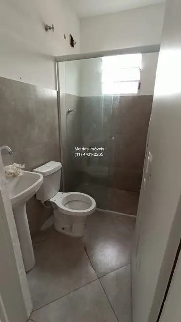 Casa com 2 quartos para alugar, 70m2 em Chácaras Santa Martha, Varzea Paulista - SP - imagem 4 Foto 4 de Casa com 2 quartos para alugar, 70m2 em Chácaras Santa Martha, Varzea Paulista - SP
