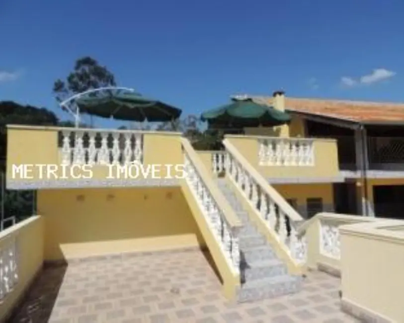 Chácara com 4 quartos à venda, 3500m2 em Louveira - SP - imagem 9 Foto 9 de Chácara com 4 quartos à venda, 3500m2 em Louveira - SP