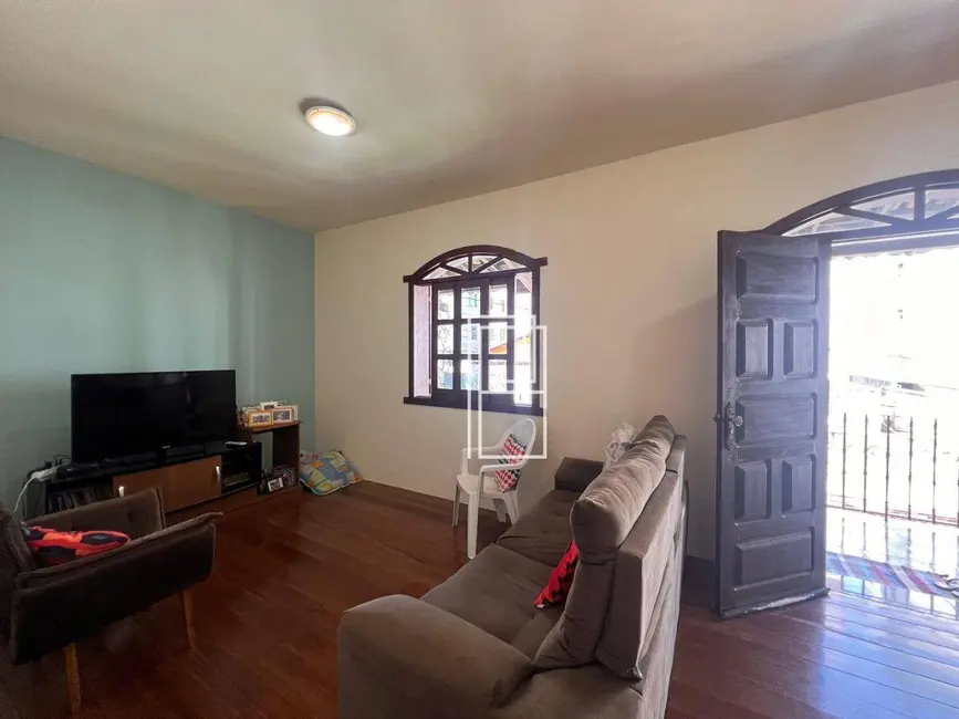 Casa com 3 quartos à venda, 374m2 em Ana Lúcia, Sabara - MG - imagem 4 Foto 4 de Casa com 3 quartos à venda, 374m2 em Ana Lúcia, Sabara - MG