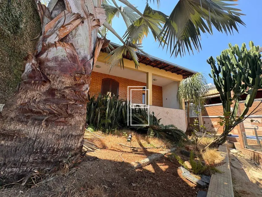 Foto 2 de Casa com 3 quartos à venda, 360m2 em Santa Inês, Belo Horizonte - MG