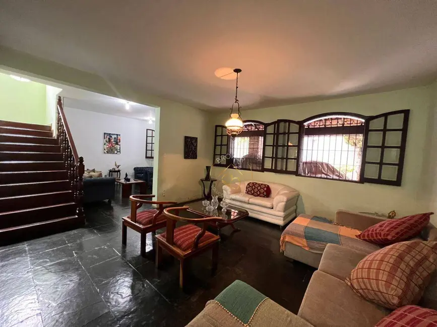 Foto 2 de Casa com 5 quartos à venda, 294m2 em Fernão Dias, Belo Horizonte - MG