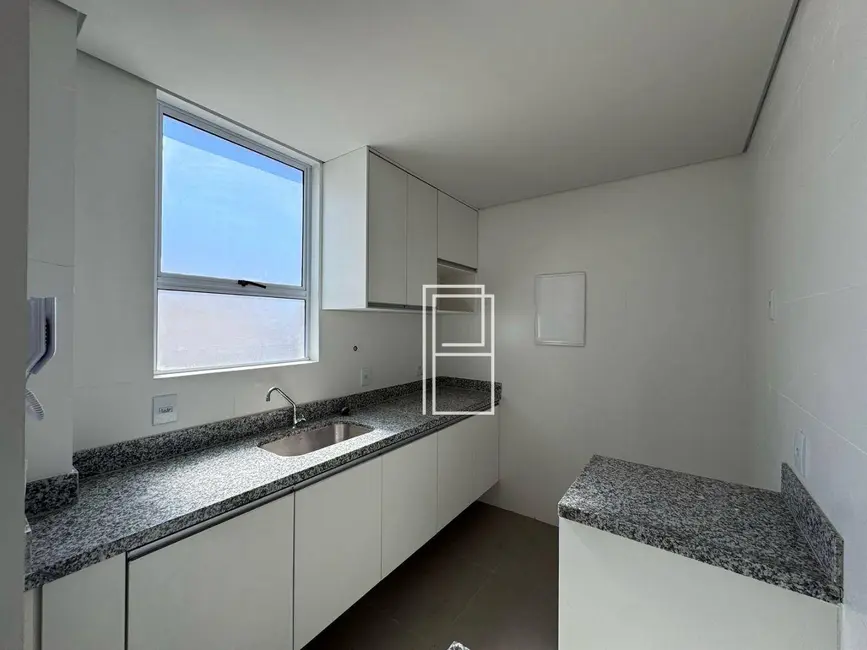 Foto 2 de Cobertura com 2 quartos à venda, 114m2 em Ana Lúcia, Sabara - MG
