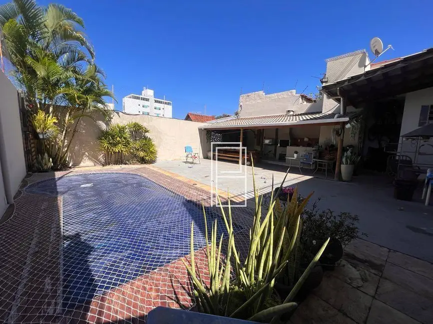 Foto 2 de Casa com 4 quartos à venda, 360m2 em Ana Lúcia, Sabara - MG
