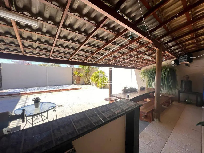 Casa com 4 quartos à venda, 360m2 em Ana Lúcia, Sabara - MG - imagem 5 Foto 5 de Casa com 4 quartos à venda, 360m2 em Ana Lúcia, Sabara - MG