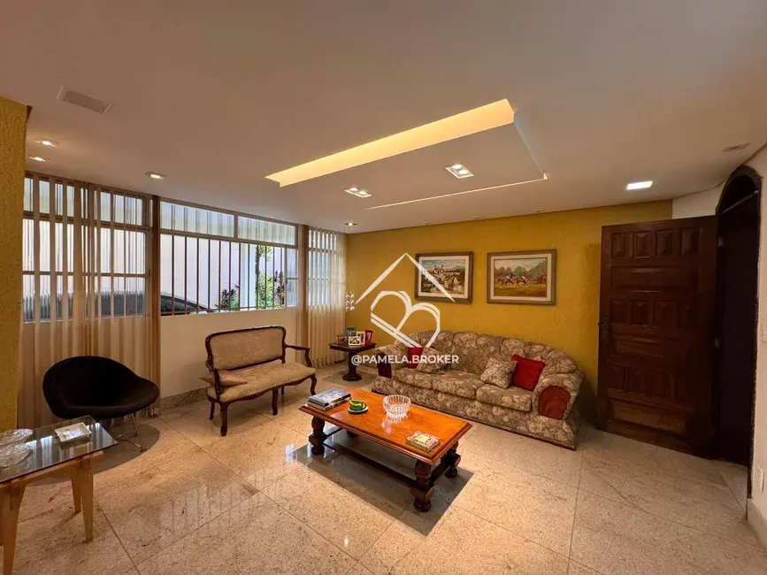 Foto 1 de Casa com 4 quartos à venda, 360m2 em Santa Inês, Belo Horizonte - MG