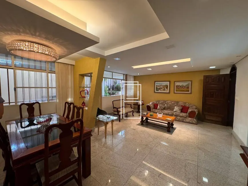 Casa com 4 quartos à venda, 360m2 em Santa Inês, Belo Horizonte - MG - imagem 8 Foto 8 de Casa com 4 quartos à venda, 360m2 em Santa Inês, Belo Horizonte - MG