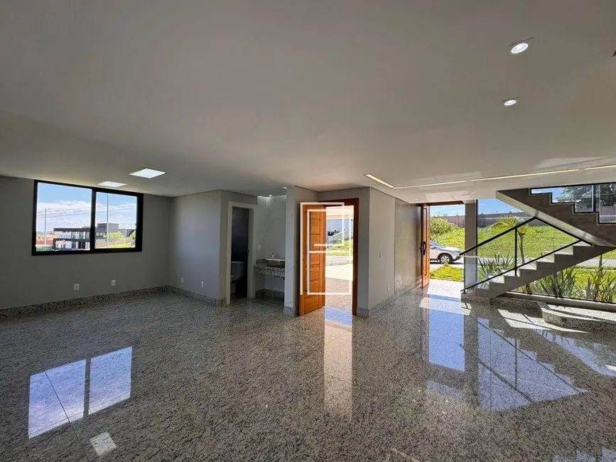 Casa de Condomínio com 5 quartos à venda, 470m2 em Vespasiano - MG - imagem 5 Foto 5 de Casa de Condomínio com 5 quartos à venda, 470m2 em Vespasiano - MG