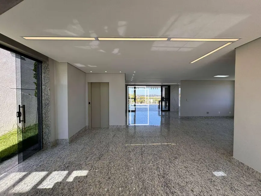 Casa de Condomínio com 5 quartos à venda, 470m2 em Vespasiano - MG - imagem 9 Foto 9 de Casa de Condomínio com 5 quartos à venda, 470m2 em Vespasiano - MG