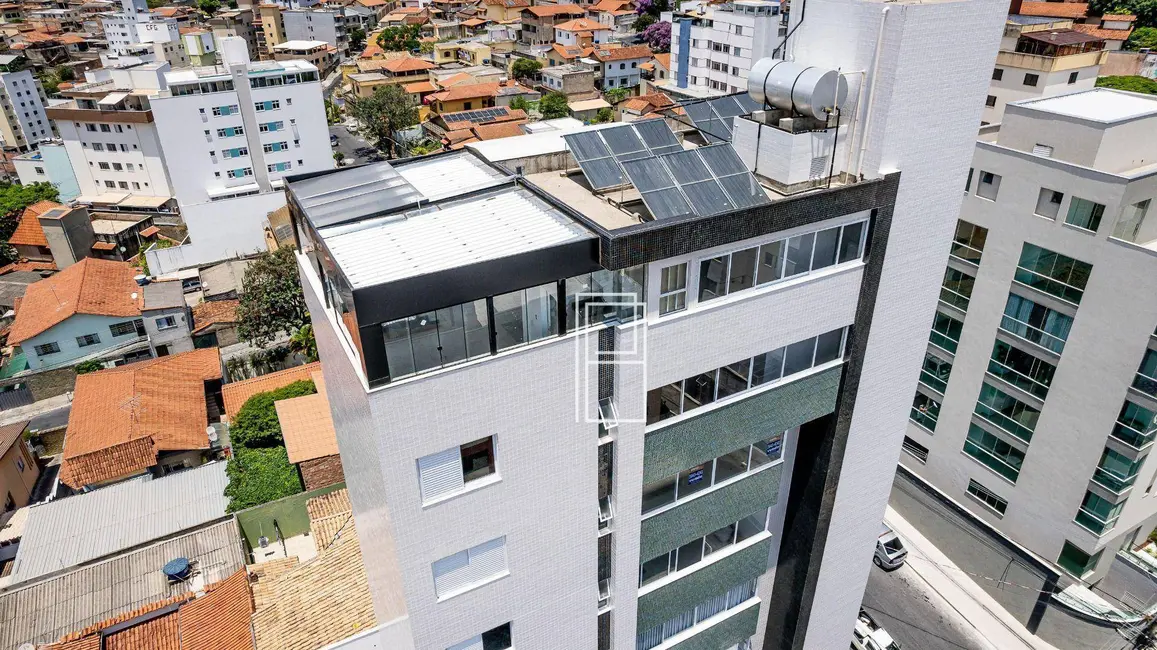 Cobertura com 4 quartos à venda, 210m2 em Ana Lúcia, Sabara - MG - imagem 3 Foto 3 de Cobertura com 4 quartos à venda, 210m2 em Ana Lúcia, Sabara - MG