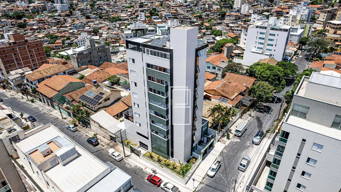 Foto 2 de Cobertura com 4 quartos à venda, 210m2 em Ana Lúcia, Sabara - MG