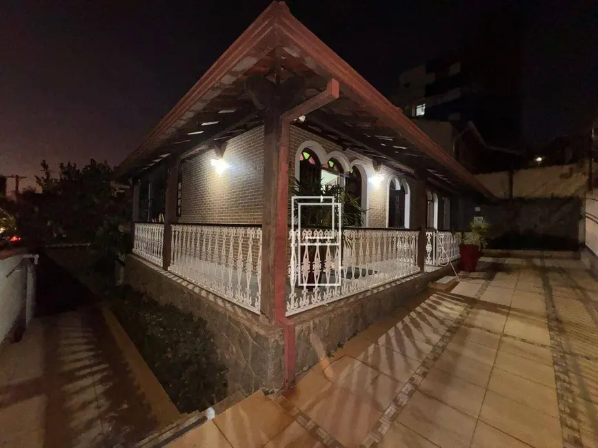 Foto 1 de Casa com 3 quartos à venda, 360m2 em Cidade Nova, Belo Horizonte - MG
