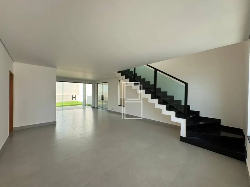 Casa com 3 quartos à venda, 262m2 em Lagoa Santa - MG - imagem 3 Foto 3 de Casa com 3 quartos à venda, 262m2 em Lagoa Santa - MG