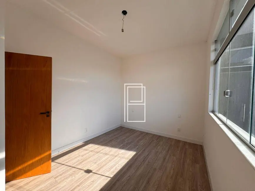 Foto 9 de Casa com 3 quartos à venda, 260m2 em Lagoa Santa - MG