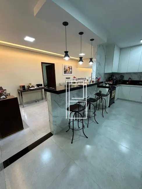 Casa com 3 quartos à venda, 360m2 em Boa Vista, Belo Horizonte - MG - imagem 8 Foto 8 de Casa com 3 quartos à venda, 360m2 em Boa Vista, Belo Horizonte - MG