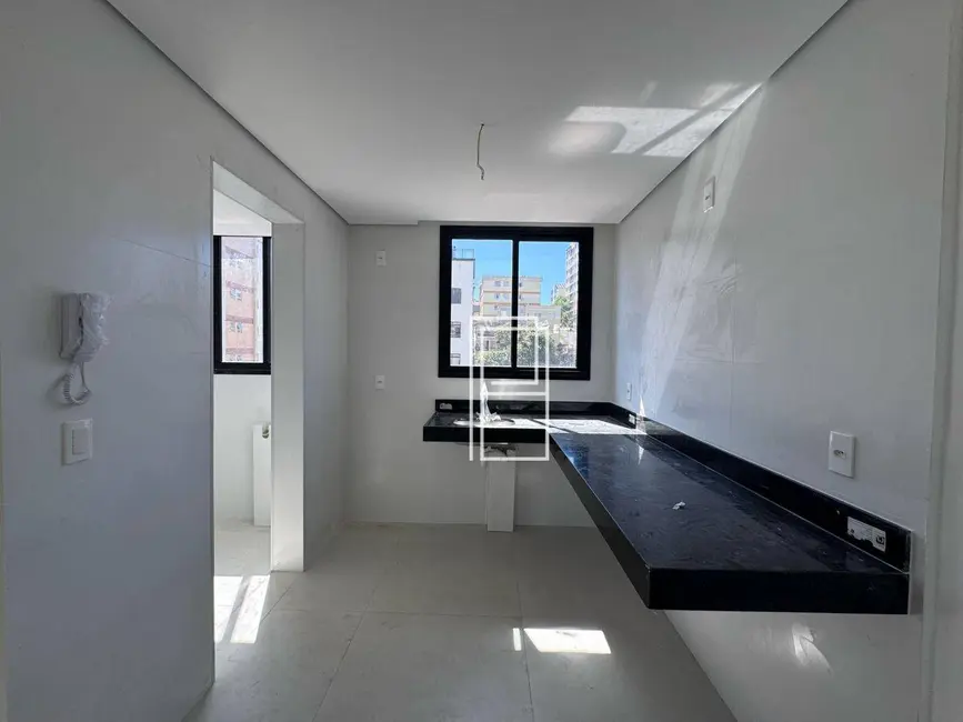 Apartamento com 3 quartos à venda, 118m2 em Sagrada Família, Belo Horizonte - MG - imagem 8 Foto 8 de Apartamento com 3 quartos à venda, 118m2 em Sagrada Família, Belo Horizonte - MG