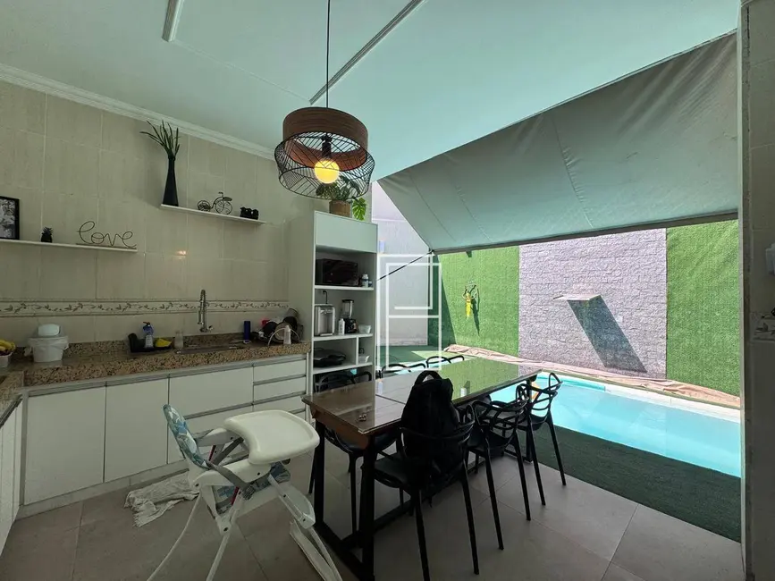 Foto 2 de Casa com 3 quartos à venda, 360m2 em Santa Inês, Belo Horizonte - MG