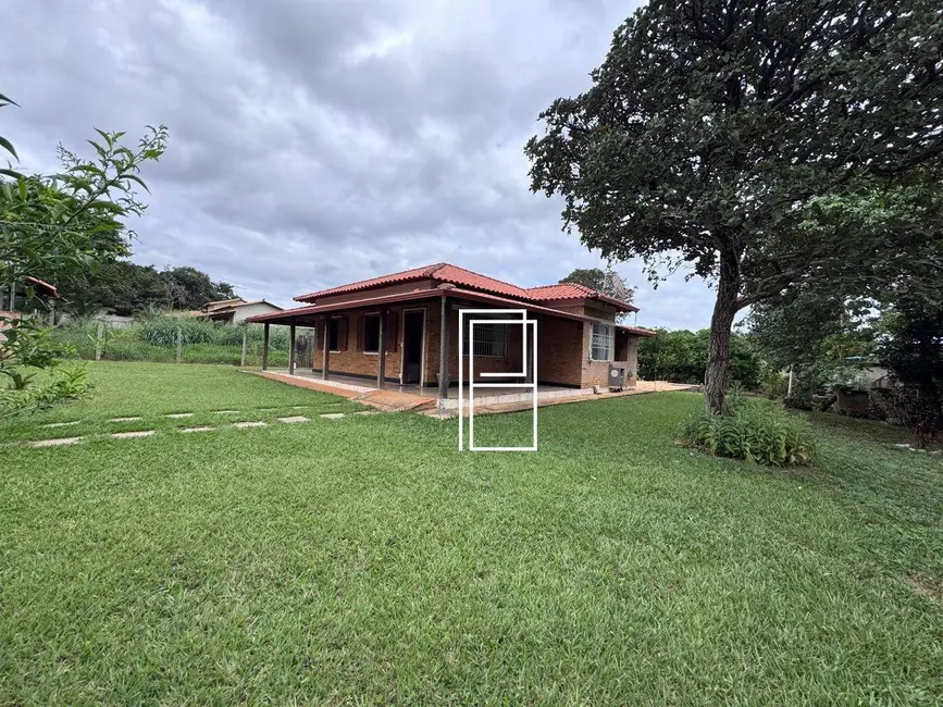 Foto 2 de Casa de Condomínio com 3 quartos à venda, 1000m2 em Jaboticatubas - MG