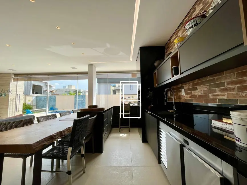 Foto 4 de Casa de Condomínio com 5 quartos à venda, 700m2 em Contagem - MG