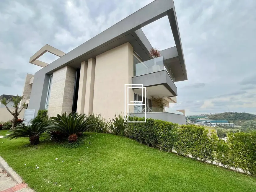 Foto 3 de Casa de Condomínio com 5 quartos à venda, 700m2 em Contagem - MG