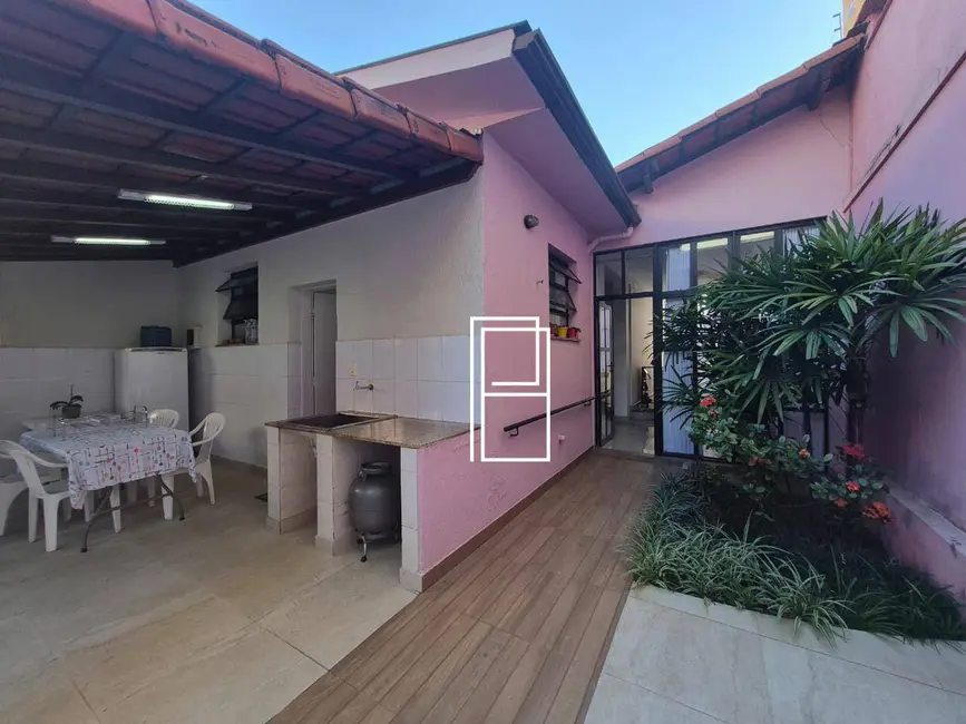 Foto 1 de Casa com 5 quartos à venda, 360m2 em Santa Inês, Belo Horizonte - MG