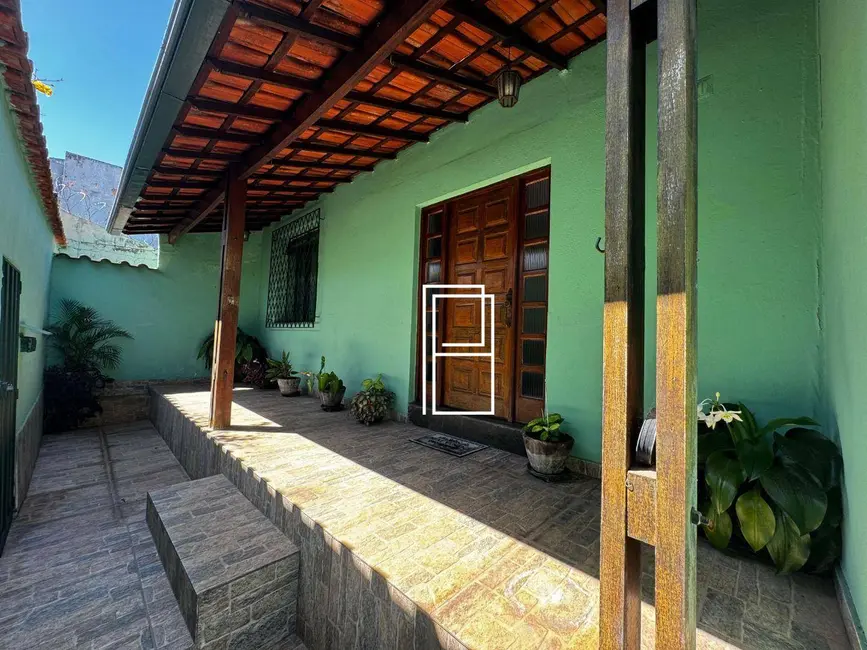 Casa com 3 quartos à venda, 346m2 em Santa Inês, Belo Horizonte - MG - imagem 2 Foto 2 de Casa com 3 quartos à venda, 346m2 em Santa Inês, Belo Horizonte - MG