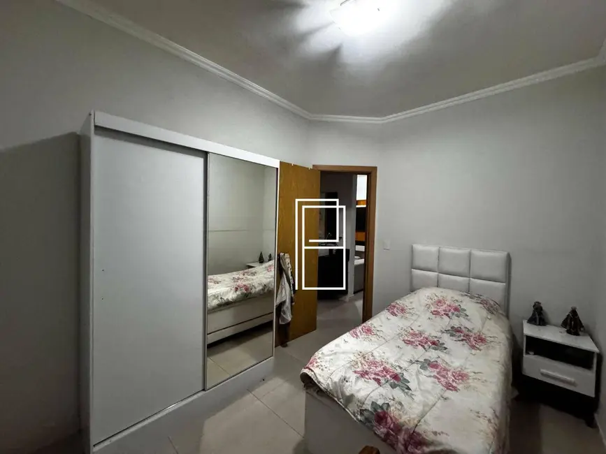 Apartamento com 2 quartos à venda, 50m2 em Ana Lúcia, Sabara - MG - imagem 8 Foto 8 de Apartamento com 2 quartos à venda, 50m2 em Ana Lúcia, Sabara - MG